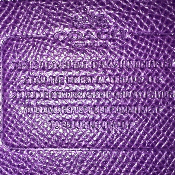 Large Coach purse in purple - Picture 16 of 17